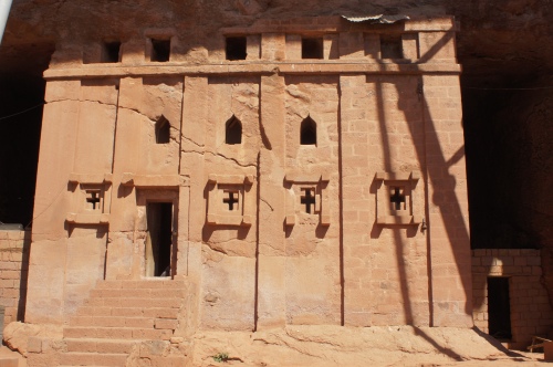 This place made me think of Petra, Jordan